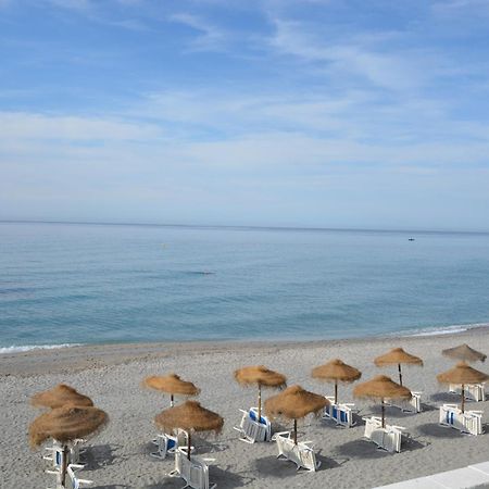 Apartamentos Lual Torrecilla Nerja Exteriör bild