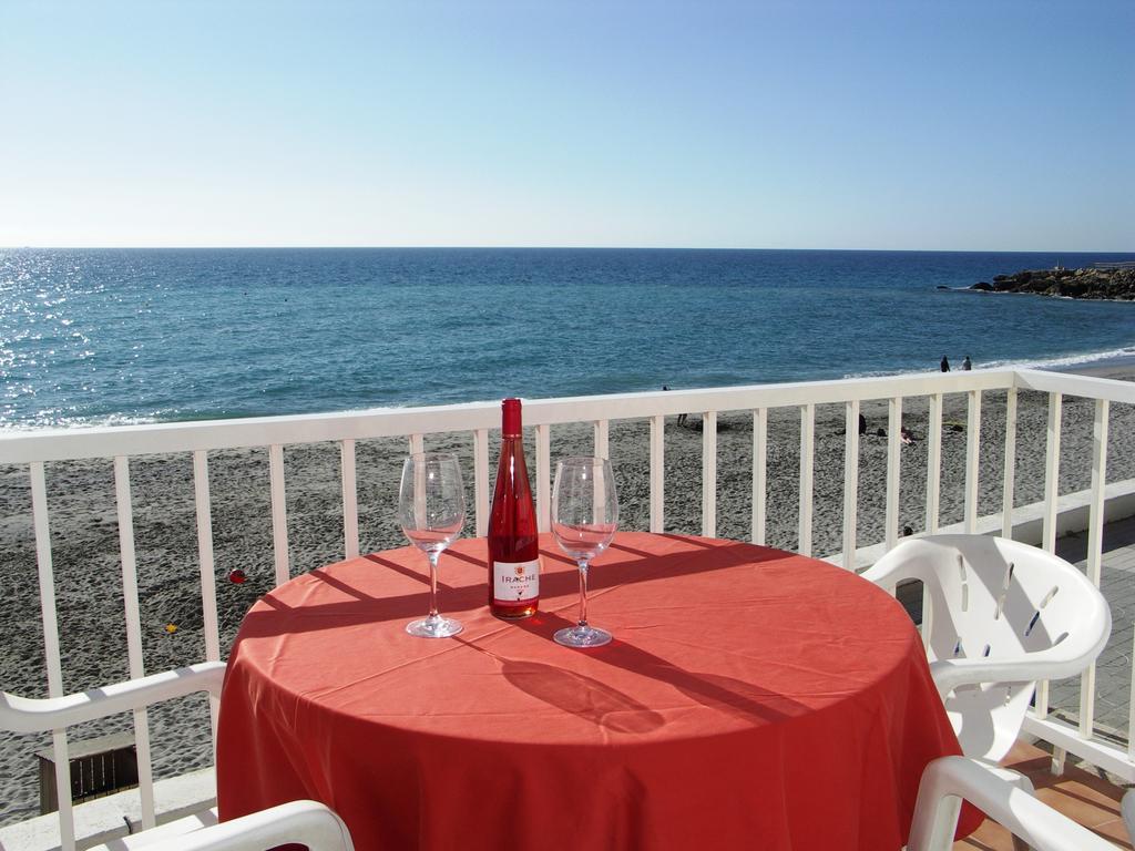 Apartamentos Lual Torrecilla Nerja Rum bild